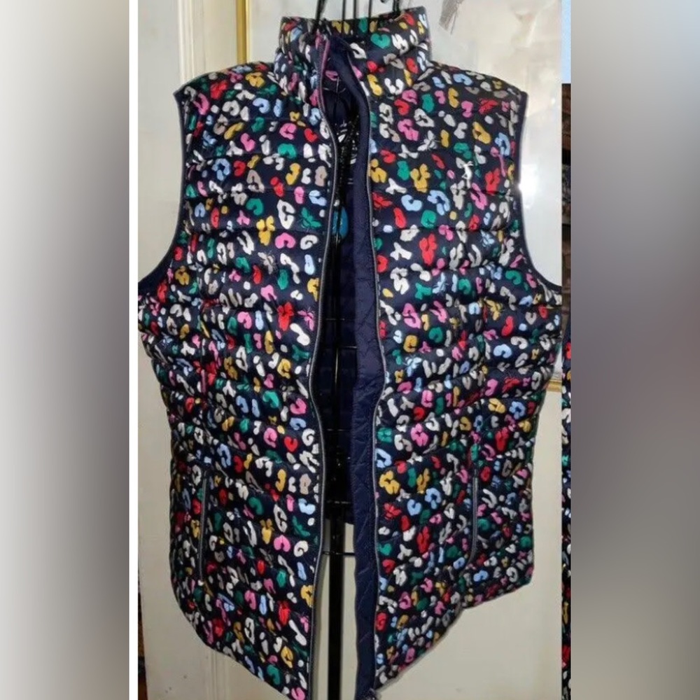 New Joules size 8 - 100% recycled material-east pack. Great layering